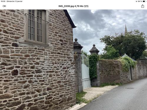 Photo de la galerie de l'établissement Une grange en Bretagne, à Pleudihen-sur-Rance