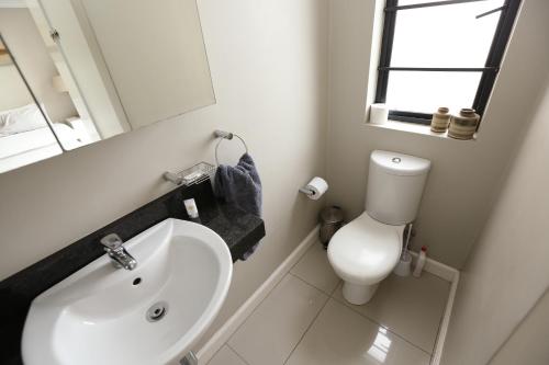 Ένα μπάνιο στο Lagoon Terrace 1