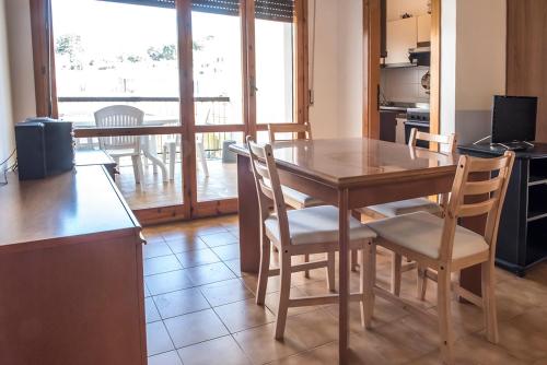 Gallery image of Numana, appartamento con garage vicino al mare - N060 in Numana