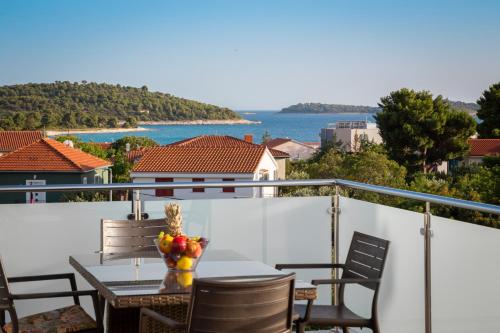 Villa Laura Apartments