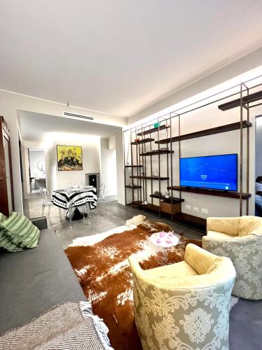 Design District Luxury Apartment