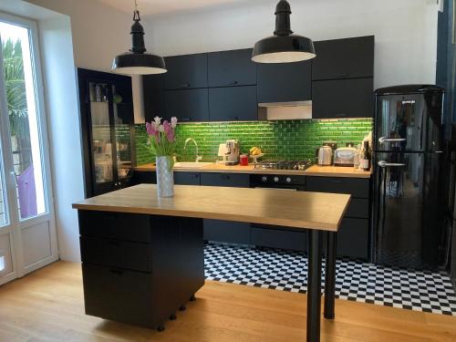 Photo de la galerie de l'établissement Charmante maison à Biarritz, à Biarritz