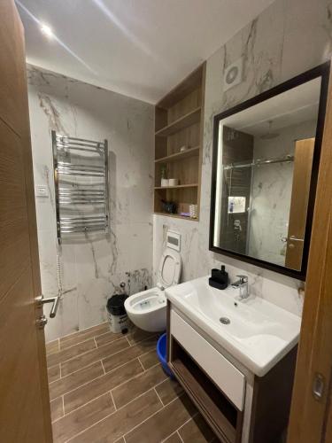 Koupelna v ubytování Apartman Royal Luxury Lara