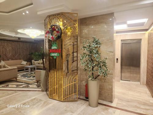 カイロにあるEl Mesaadya Hotel فندق المساعديةのロビー