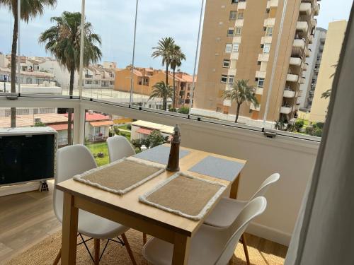 Balkon lub taras w obiekcie Holiday Studio by Meatina