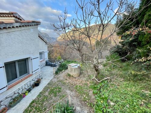 Maison au calme à Bar Sur Loup