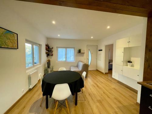 Photo de la galerie de l'établissement Maison au calme à Bar Sur Loup, à Le Bar-sur-Loup