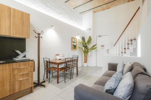 Chic Poble Nou Loft Terrace & Close to The Beach