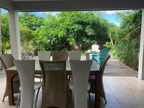 Κήπος έξω από το Maison calme en bord de mer