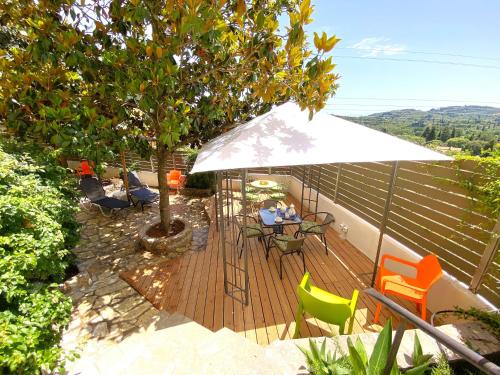 Magnolia Country Estate 200year old stone house