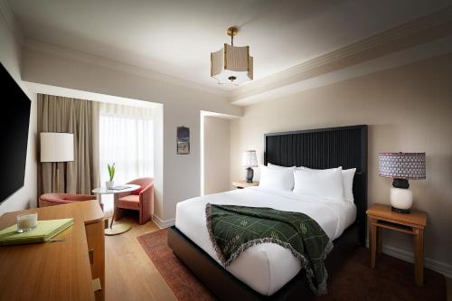 Hutton Hotel Image