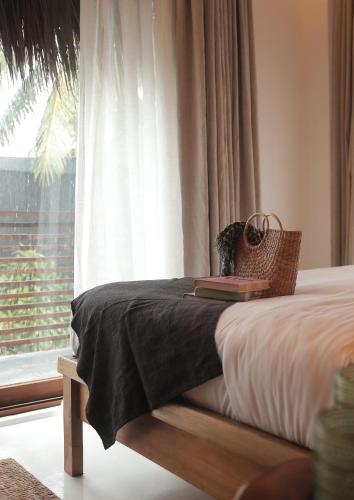 Katil atau katil-katil dalam bilik di The KAZA Boutique Hotel