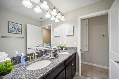 Φωτογραφία από το άλμπουμ του Tampa Private Home, Game Room, Theater Room & more! Close to attractions and beaches! σε Riverview