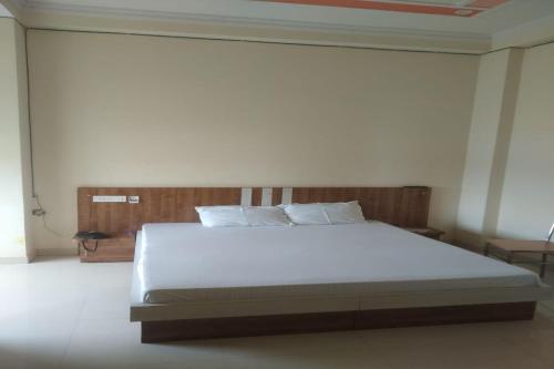 Fotografie z fotogalerie ubytování Hotel O Athitya Resort v destinaci Sīkar