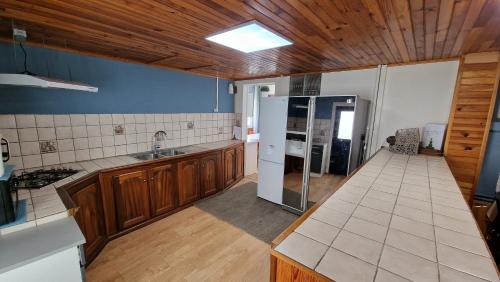 Η κουζίνα ή μικρή κουζίνα στο VILLA GRAND BASSIN