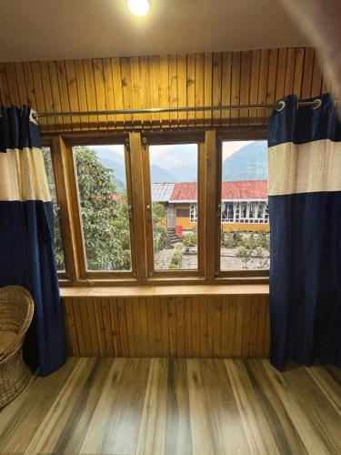 Fotografie z fotogalerie ubytování Odyssey's Darap Eco Retreat v destinaci Pelling