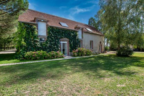 PARENTHESE 30 COUCHAGES SUR 2 GITES PISCINE 1H30 Paris CAMPAGNE CHIC