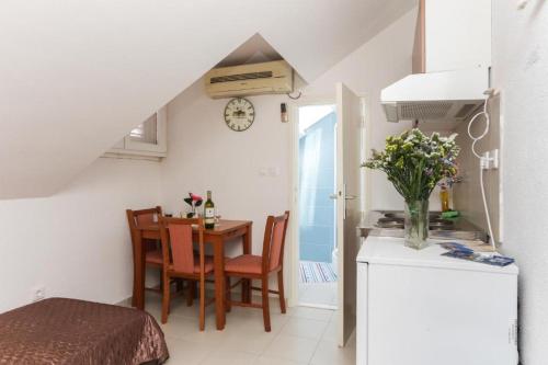 Lana Old Town Center Apartment