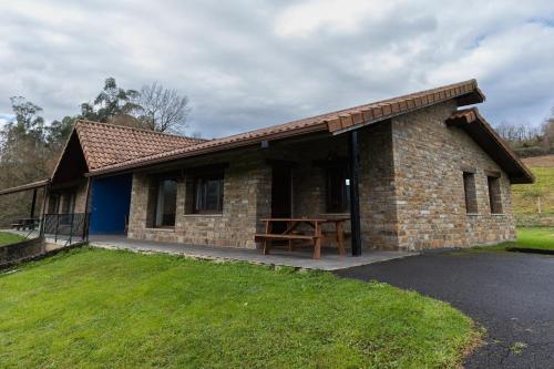 Το κτήριο όπου στεγάζεται  the country house