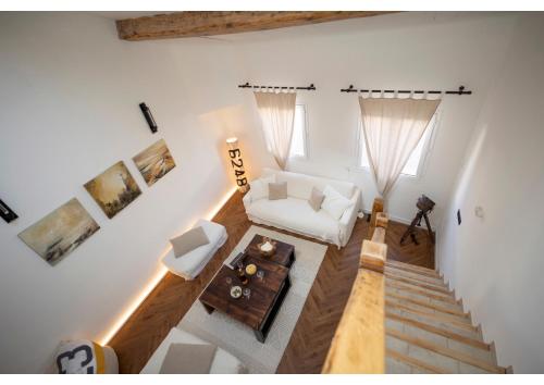 Χώρος καθιστικού στο Maison Collobrieres