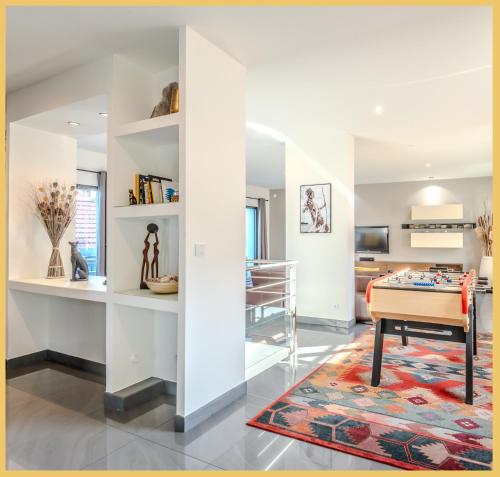 Η κουζίνα ή μικρή κουζίνα στο Villa Savana I T5 I Annemasse