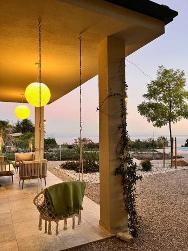 StHedonist Luxury Apartment Pool Sea and Rock