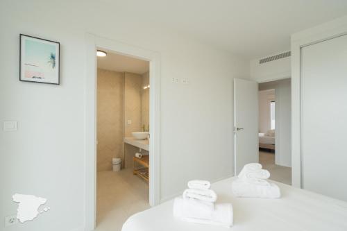 Silver Tower 7B