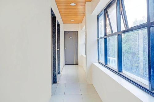 Gallery image of Hotel O SaiKrupa Lodge in Chinchiwad