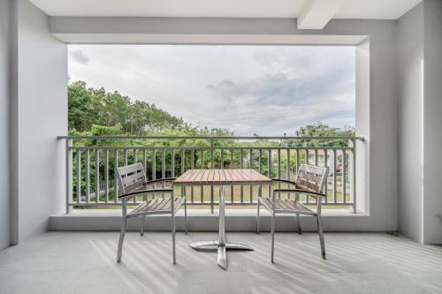 Μπαλκόνι ή βεράντα στο Kokotel Khao Lak Isara Casa