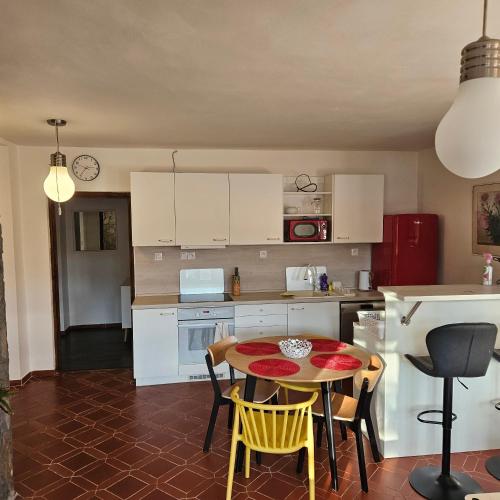 Kuchyň nebo kuchyňský kout v ubytování Apartment Salamander