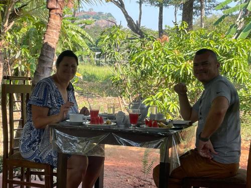Comida en la casa de huéspedes o alrededores