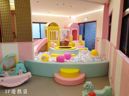 Club infantil en 宜蘭Sam的家-類五星音樂旅店