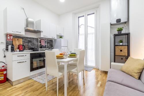 Milano Centrale - Parking nearby and Free Wifi