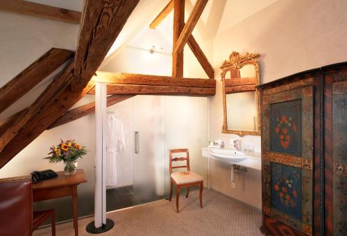Fotografie z fotogalerie ubytování Romantik Hotel de L'Ours v destinaci Sugiez