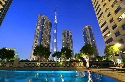 La Vista Holiday Home with burj khalifa & fountain view