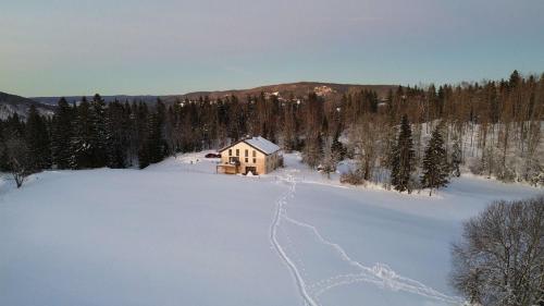 Gîte de prestige en pleine nature semasa musim sejuk