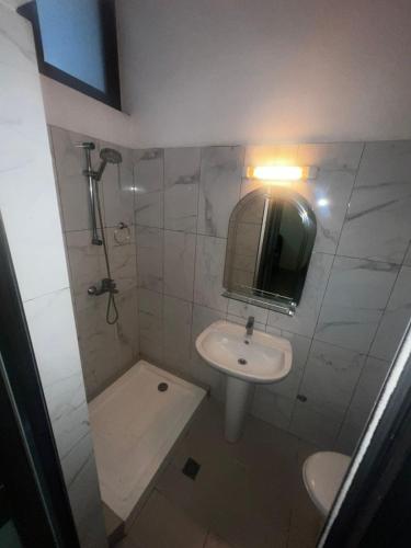 Ένα μπάνιο στο Ipanema Apartments