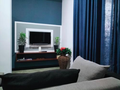 TV a/nebo společenská místnost v ubytování Sea Yo Villa - Hikkaduwa