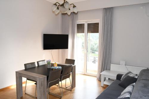 Adrianos Gate View Apartment