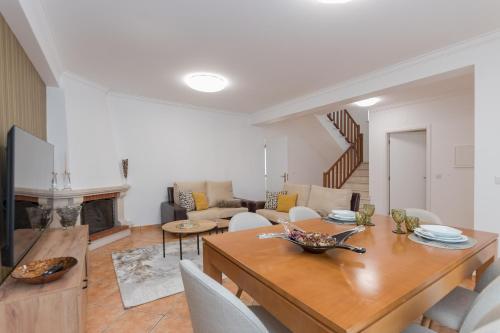 Casa Camila III - Moradia T3 - Nazaré