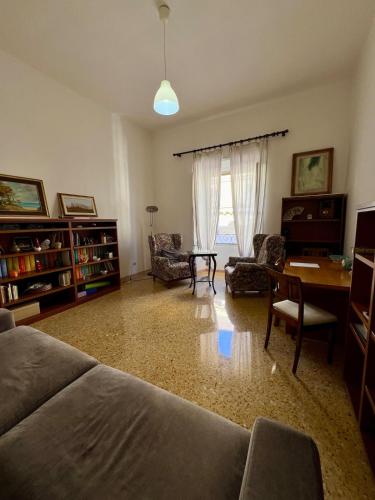 Emilia's home