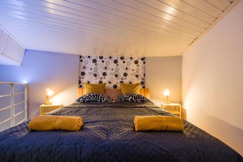 Posteľ alebo postele v izbe v ubytovaní Vibrant Budapest Studio