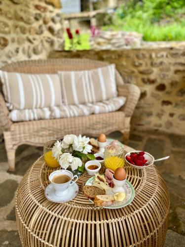 Jídlo v penzionu nebo okolí