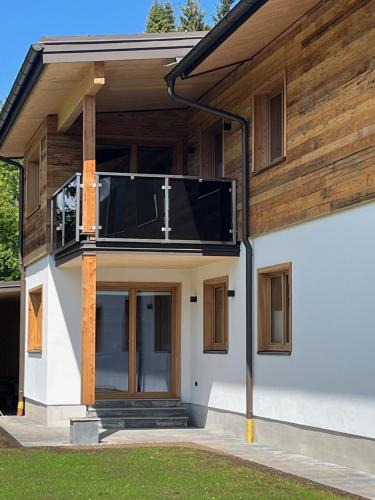 Gallery image of Lärchenchalet am Weißensee in Oberdorf