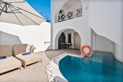 Bazén v ubytování La Bellezza Eco Boutique Hotel nebo v jeho okolí