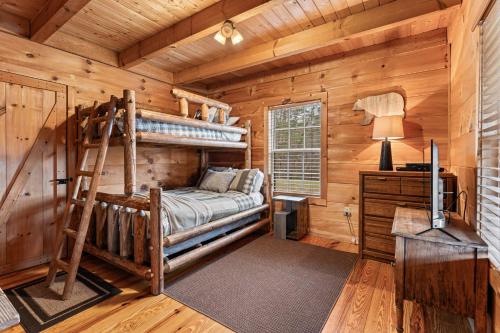 Postel nebo postele na pokoji v ubytování Twin Cub Lodge