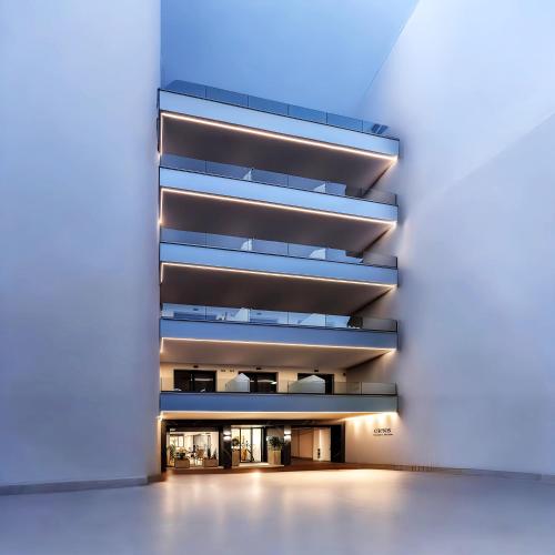 Cens Silver Suites