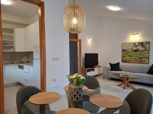 Η κουζίνα ή μικρή κουζίνα στο Terrace Apartmani