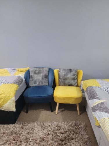 Modern Apartment in Lutonにあるシーティングエリア