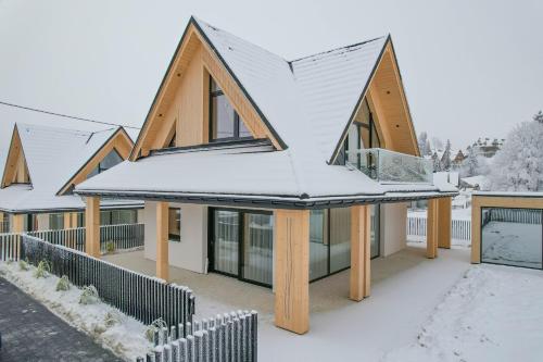 House Prestige White